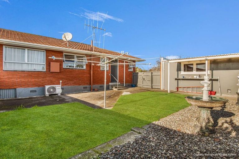Photo of property in 43 Rugby Street, Levin, 5510