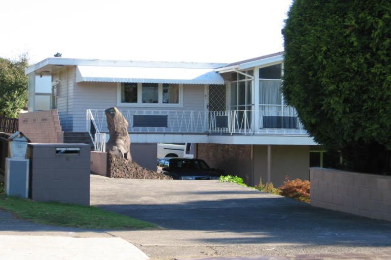 Photo of property in 9 Margan Avenue, New Lynn, Auckland, 0600