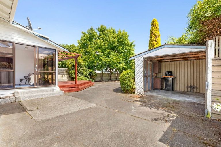 Photo of property in 11 Chelwood Street, Takaro, Palmerston North, 4412