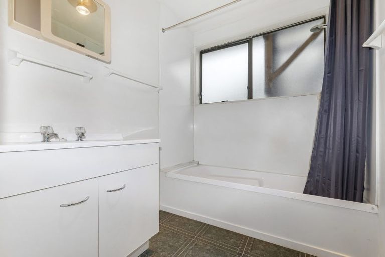 Photo of property in 36b Pohutukawa Drive, Owhata, Rotorua, 3010