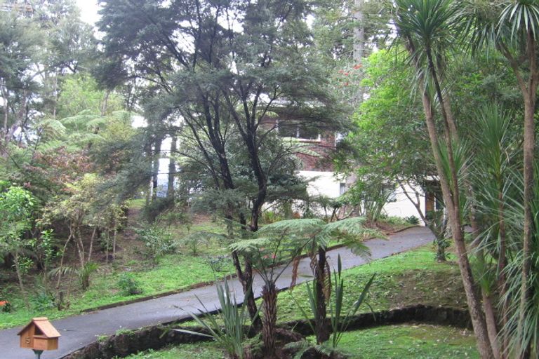 Photo of property in 15 Tainui Road, Titirangi, Auckland, 0604