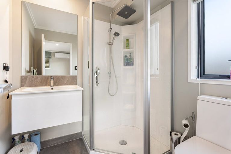 Photo of property in 1 Reserva Crescent, Kumeu, 0810