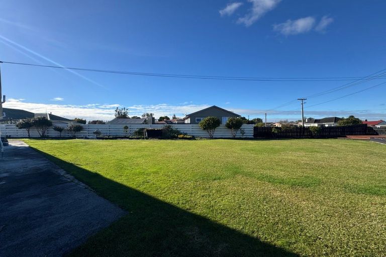 Photo of property in 32 Flower Street, Bulls, 4818
