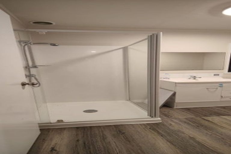 Photo of property in 23 Hindmarsh Street, Henderson, Auckland, 0612