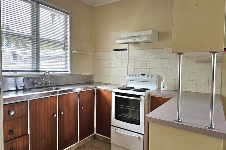 Photo of property in 130 George Street, Hikurangi, 0114