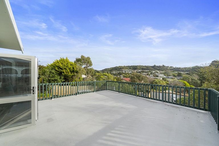 Photo of property in 74 Leeward Drive, Whitby, Porirua, 5024