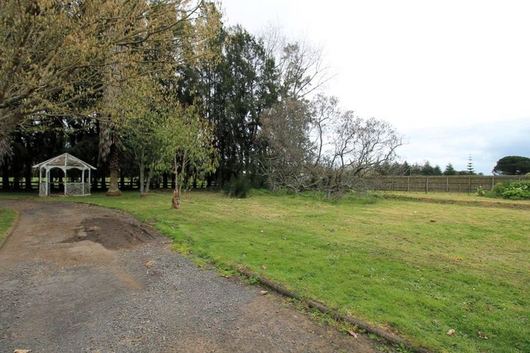 Photo of property in 81 Pararekau Road, Karaka, Papakura, 2580