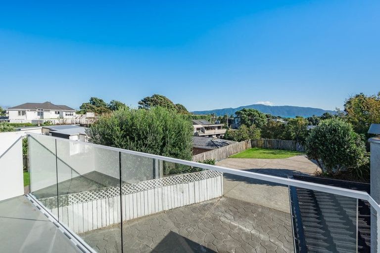 Photo of property in 8 Falla Street, Paraparaumu Beach, Paraparaumu, 5032