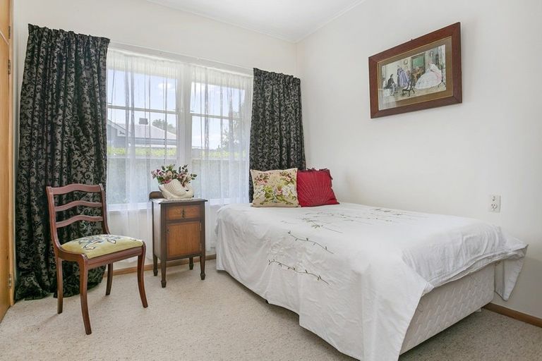 Photo of property in 35 Queen Street, Cambridge, 3434