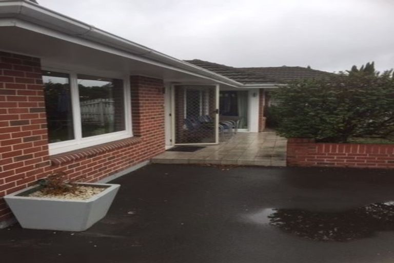 Photo of property in 7 Kipax Place, Riccarton, Christchurch, 8011