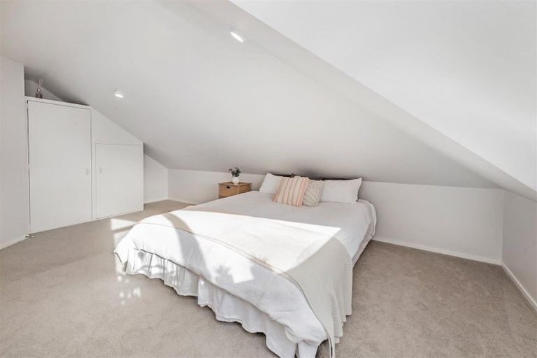 Photo of property in 24 Blighs Road, Strowan, Christchurch, 8052