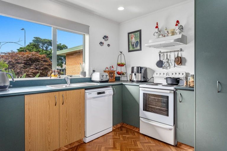 Photo of property in 9 Edgewater Grove, Whakatane, 3120