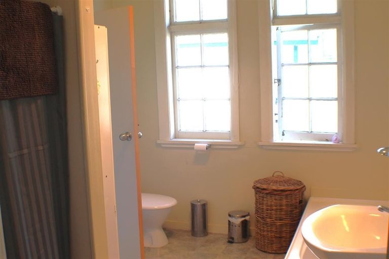 Photo of property in 17 Holt Place, Waipukurau, 4200