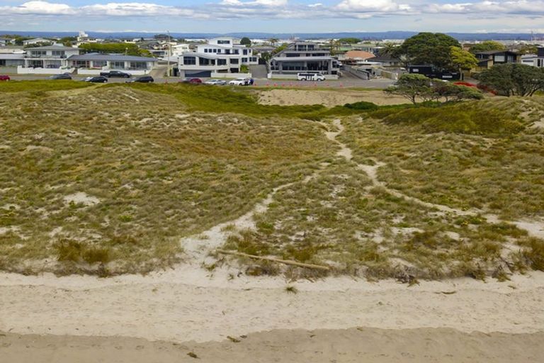 Photo of property in 203 Marine Parade, Mount Maunganui, 3116