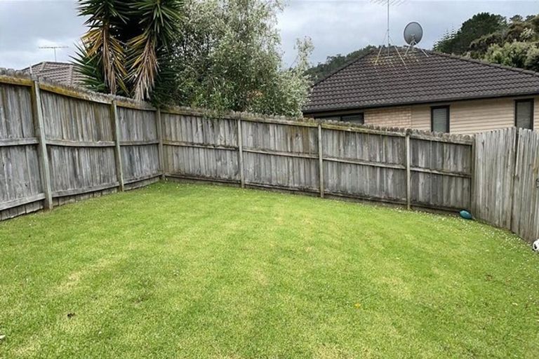 Photo of property in 104 George Deane Place, Greenhithe, Auckland, 0632