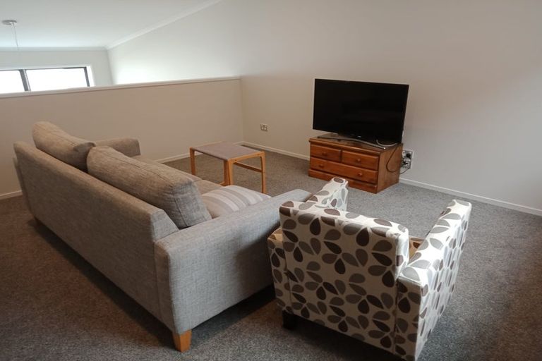 Photo of property in 32 Liquidambar Drive, Hobsonville, Auckland, 0616