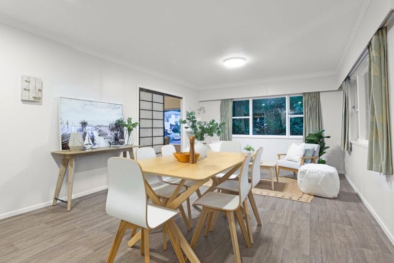 Photo of property in 5 Fyvie Avenue, Tawa, Wellington, 5028