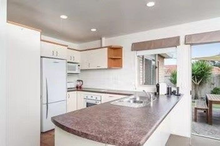 Photo of property in 17 Jelicich Court, Henderson, Auckland, 0612