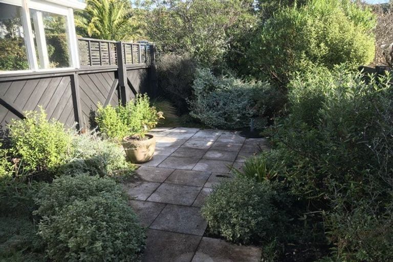 Photo of property in 19b Caesars Place, Churton Park, Wellington, 6037