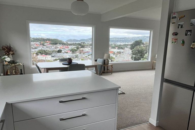 Photo of property in 36 Tio Tio Road, Miramar, Wellington, 6022