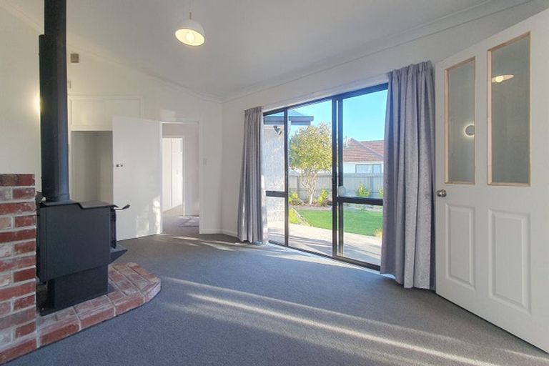 Photo of property in 2/23 Dalkeith Street, Hoon Hay, Christchurch, 8025