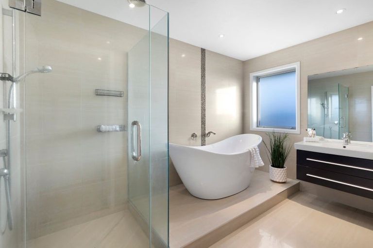 Photo of property in 6 Hampshire Court, Flagstaff, Hamilton, 3210