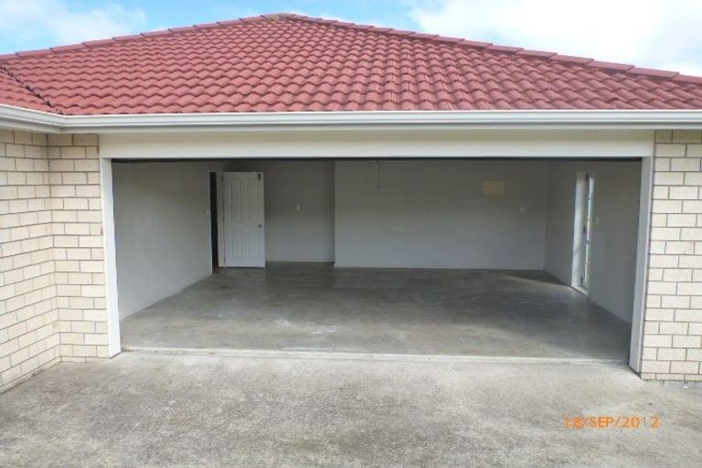 Photo of property in 197 Keri Vista Rise, Papakura, 2110