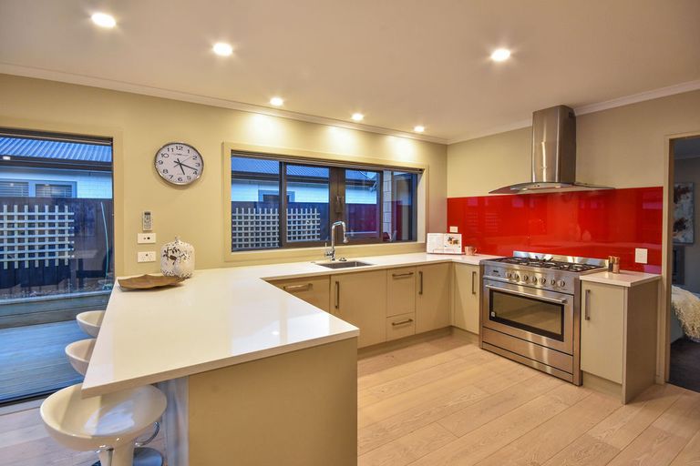 Photo of property in 21 Toscana Drive, Karaka, Papakura, 2113