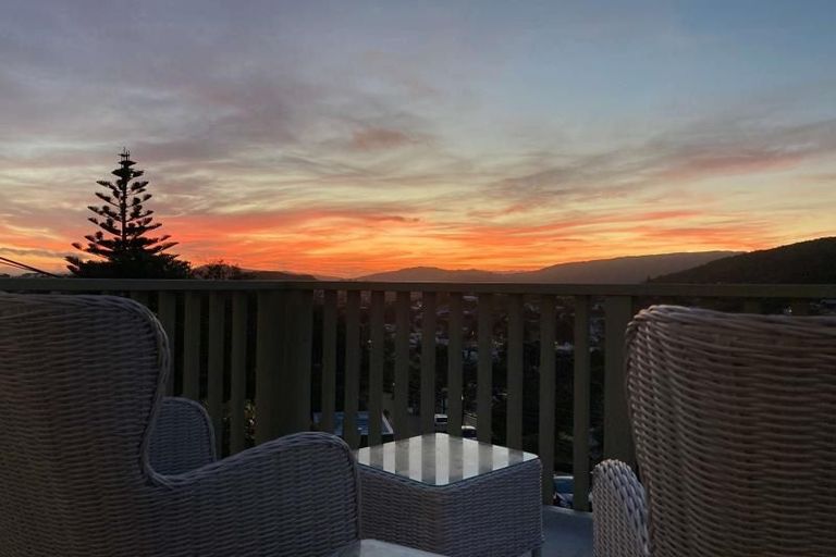 Photo of property in 25 Rangoon Street, Khandallah, Wellington, 6035