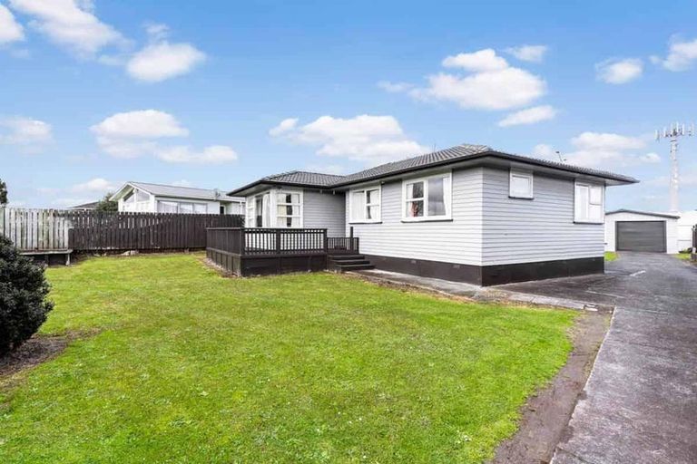 Photo of property in 119 Chichester Drive, Rosehill, Papakura, 2113