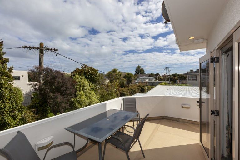 Photo of property in 118 Seaview Road, Paraparaumu Beach, Paraparaumu, 5032