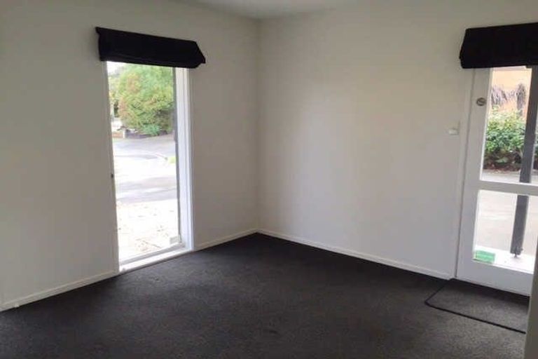 Photo of property in 30 Highfield Place, Avonhead, Christchurch, 8042