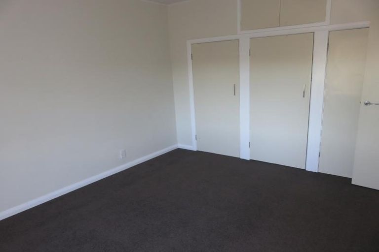 Photo of property in 147 Broderick Road, Johnsonville, Wellington, 6037