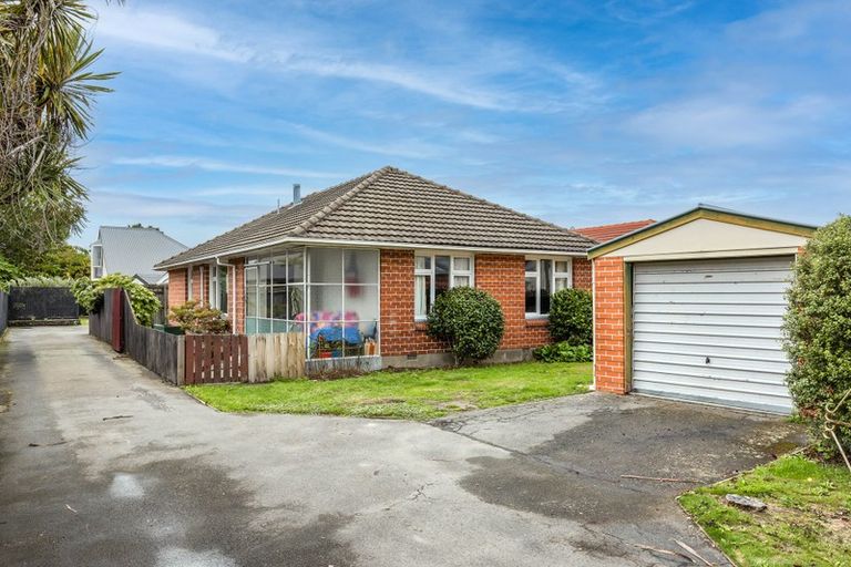 Photo of property in 14 Shaftesbury Street, Avonhead, Christchurch, 8042