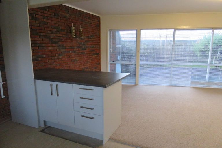 Photo of property in 2/39 Buckingham Crescent, Manukau, Auckland, 2025