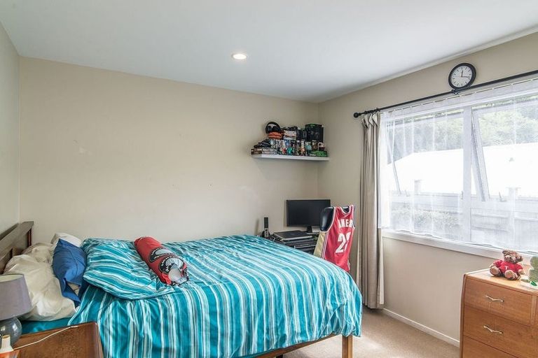 Photo of property in 130 Fraser Avenue, Johnsonville, Wellington, 6037