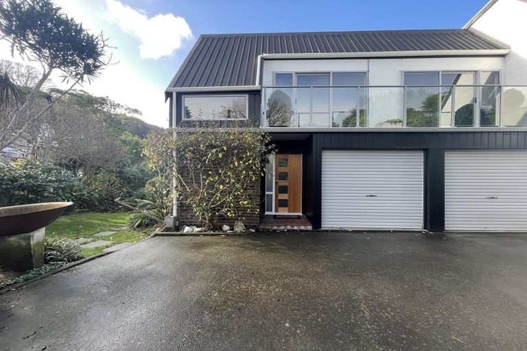 Photo of property in 1/69 Simla Crescent, Khandallah, Wellington, 6035