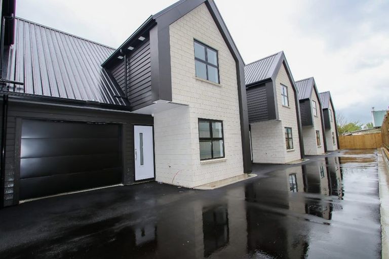 Photo of property in 27u3 Seddon Road, Frankton, Hamilton, 3204