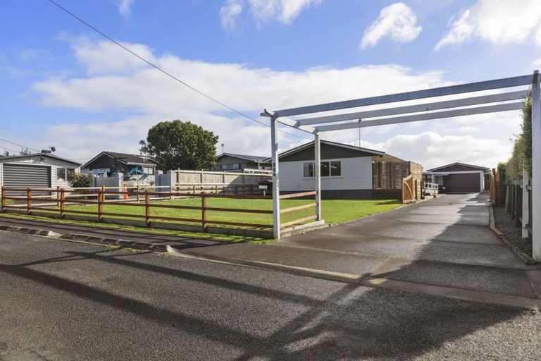 Photo of property in 364 Main Road, Huapai, Kumeu, 0810