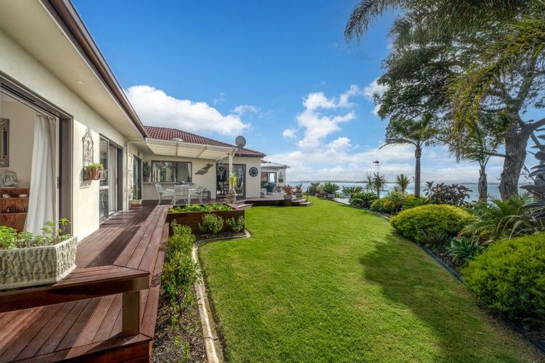 Photo of property in 26 Stevenson Way, Cockle Bay, Auckland, 2014