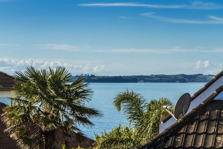 Photo of property in 19 Gilberd Place, Torbay, Auckland, 0630