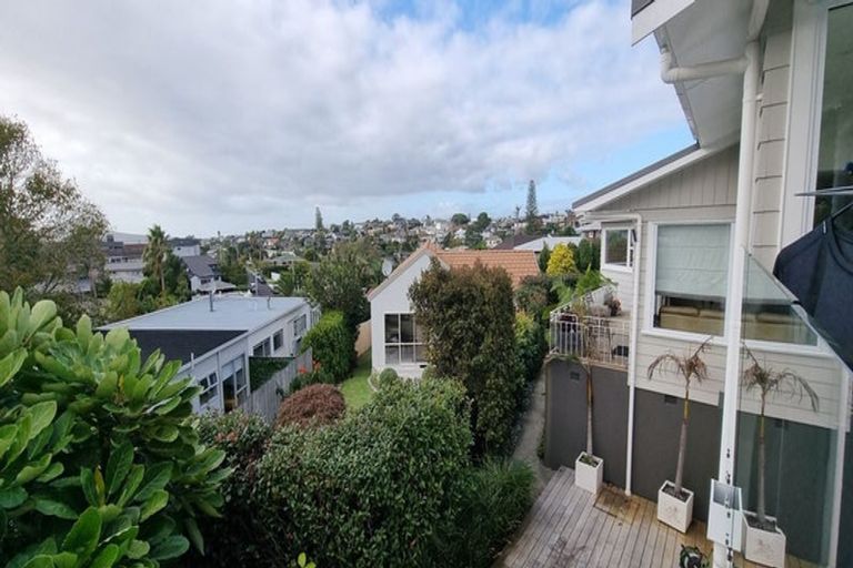 Photo of property in 24 Bevyn Street, Castor Bay, Auckland, 0620