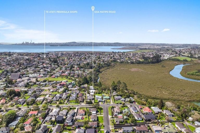 Photo of property in 120a Matipo Road, Te Atatu Peninsula, Auckland, 0610