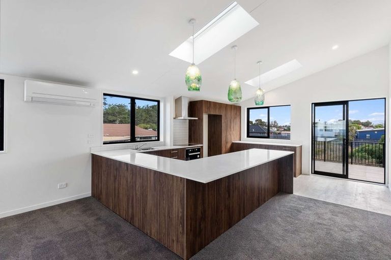 Photo of property in 85b Marine Parade, North New Brighton, Christchurch, 8083