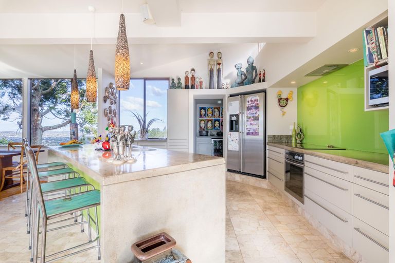 Photo of property in 70 Scenic Drive, Titirangi, Auckland, 0604