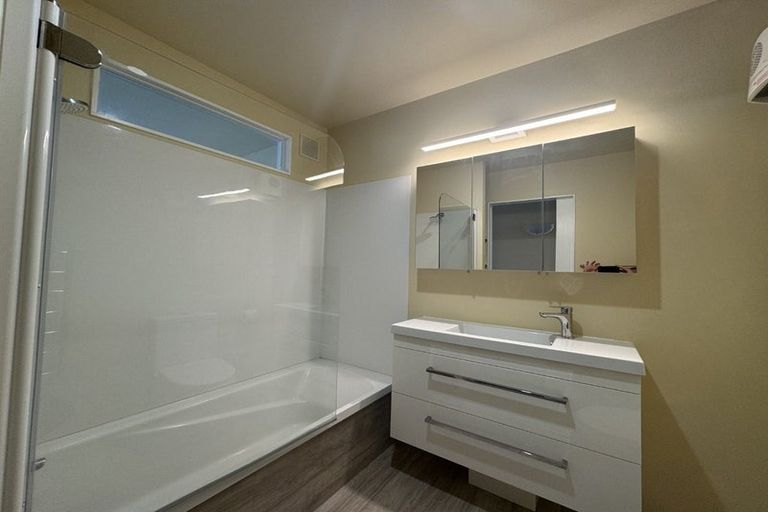 Photo of property in Pirie Street Townhouses, 20/35u Pirie Street, Mount Victoria, Wellington, 6011