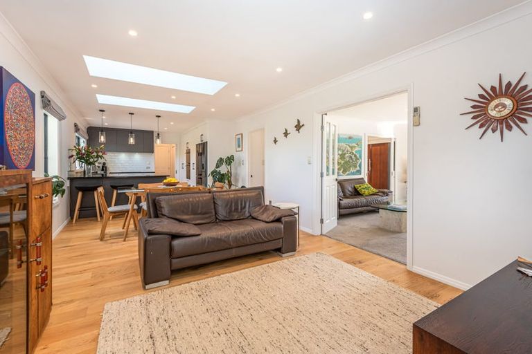 Photo of property in 16 Clyde Road, Upper Riccarton, Christchurch, 8041