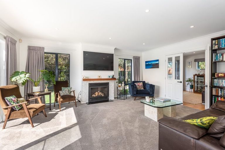 Photo of property in 16 Clyde Road, Upper Riccarton, Christchurch, 8041