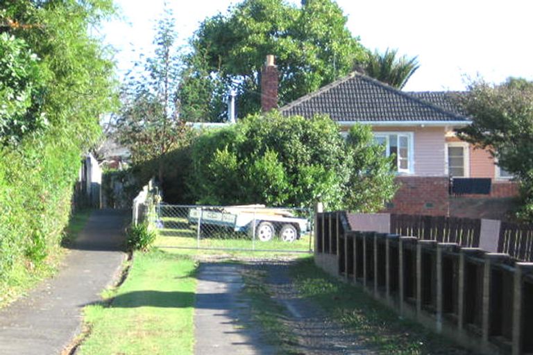 Photo of property in 11 Margan Avenue, New Lynn, Auckland, 0600