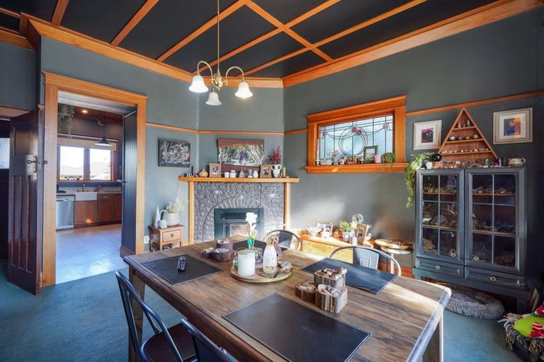 Photo of property in 1 Home Street, Winton, 9720